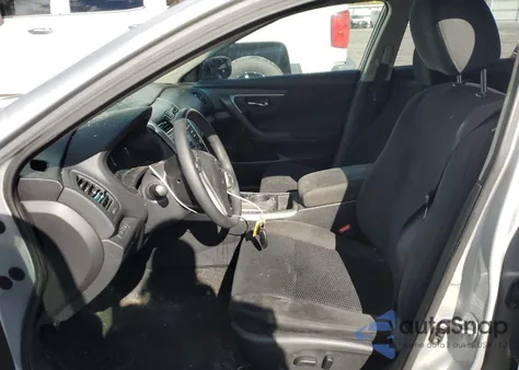 2015 Nissan Altima 2.5 из США, поврежденный, VIN 1N4AL3AP4FC161781